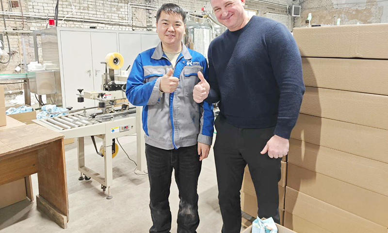 20道濕巾生產(chǎn)線設(shè)備