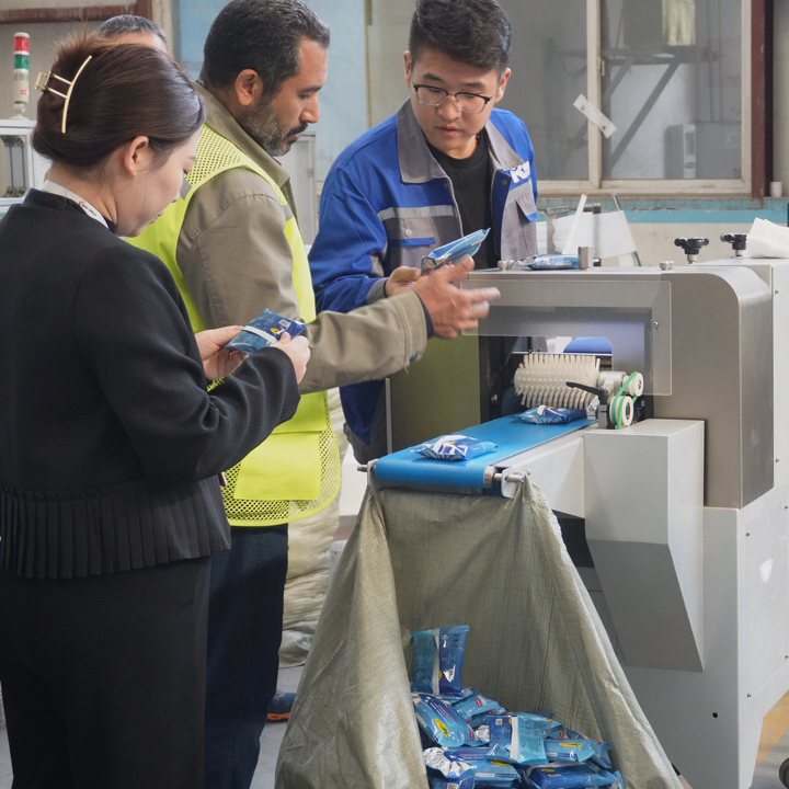 小型濕巾機(jī)