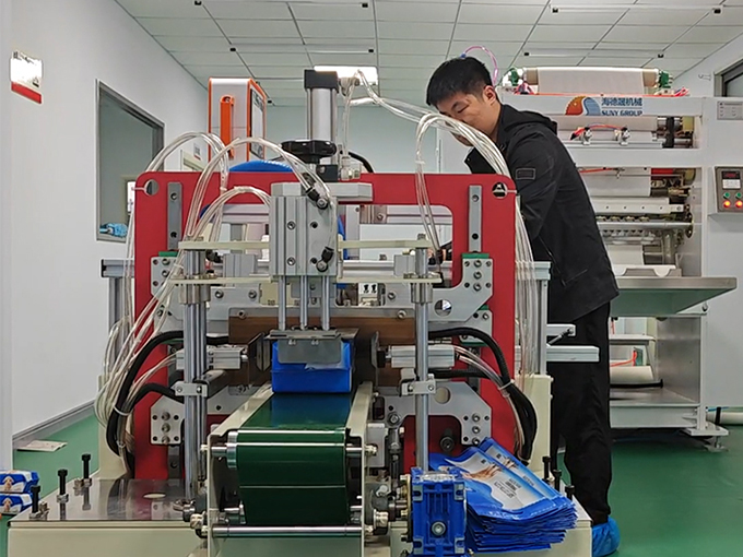 山西三排潔面巾生產(chǎn)線現(xiàn)場